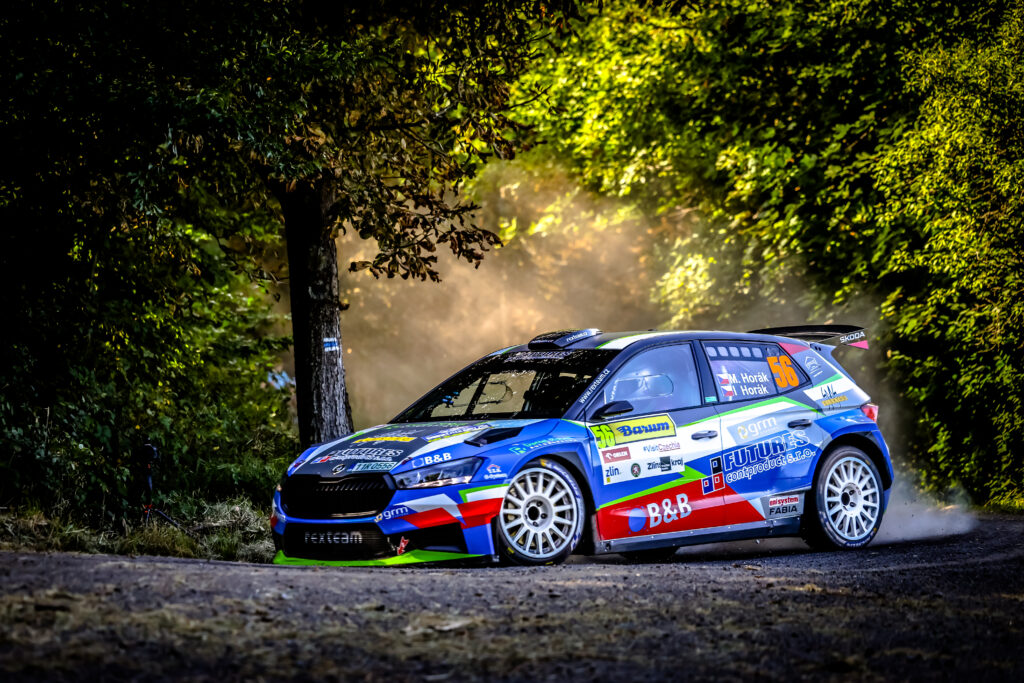 Fotka z rally závodů