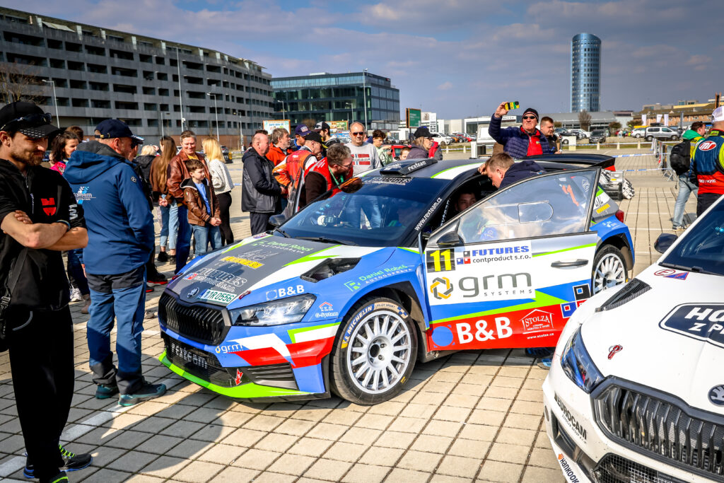 Fotka z rally závodů