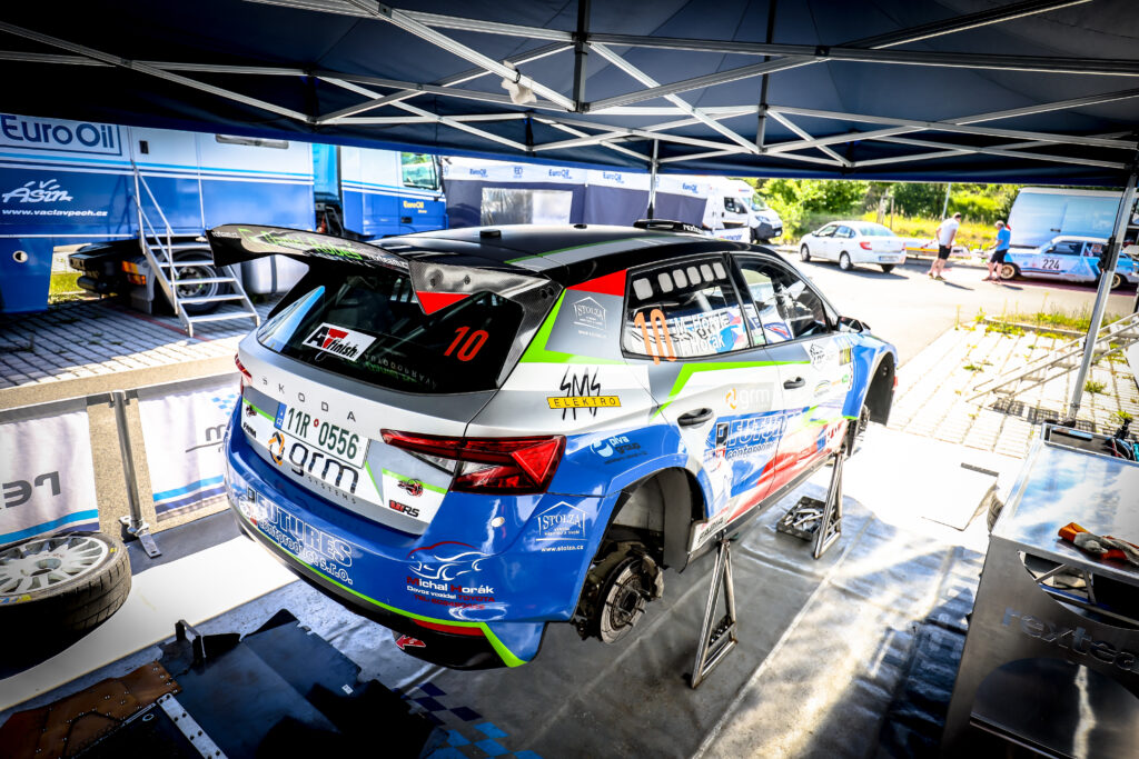 Fotka z rally závodů